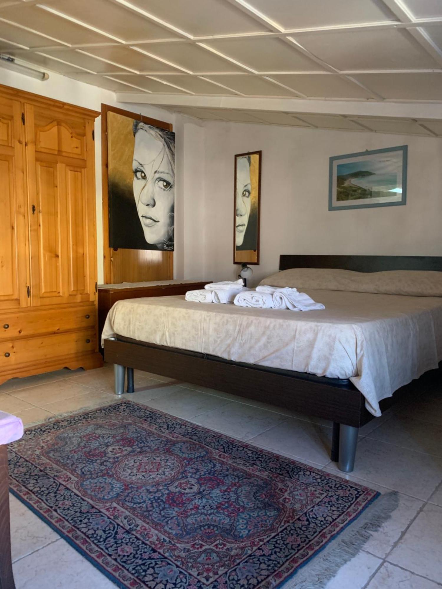 Appartamento Con Due Camere Da Letto Куарту-Сант'Элена Экстерьер фото